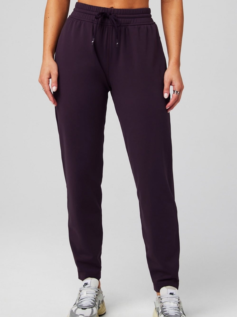 💥 Fabletics Deep Plum Cold Weather Jogger